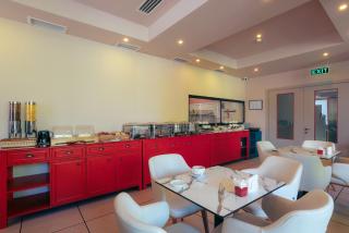 King Tamar Hotel By Luxuria Hotels - 4