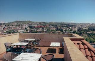 King Tamar Hotel By Luxuria Hotels - 3