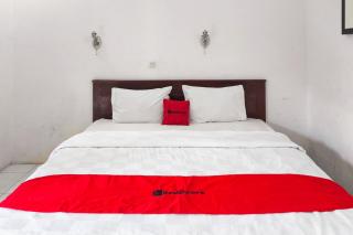 RedDoorz at Penginapan Fergael - 5