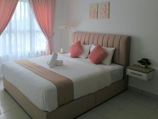 Homestay KLIA Sepang Teratak AiFah - 2