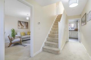 Contractor House - Driveway Van Parking Fast Wifi Laundry Facilities - 2