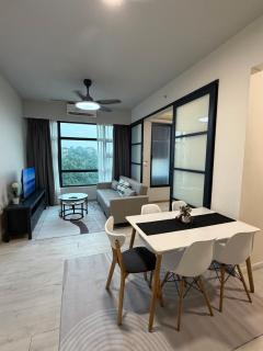 Urban Stay Suites 2BR Level 19 City and Partial Sea View - 0
