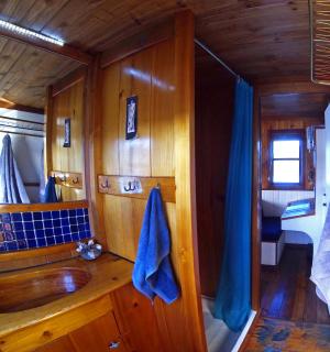 Knysna Houseboat Myrtle - 8