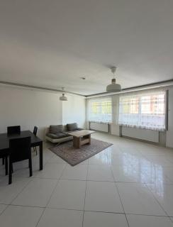 Helle & großzügige 3-Zimmer-Wohnung in Bremen - 2