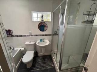 Lakeside 3 bed , QMC ,UNI sleeps 5 - 3
