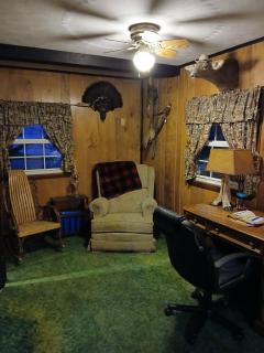 Papaw's Place - 7