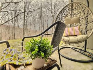 CozyCub -Location, Ski Off/ Shuttle On - Killington - 4