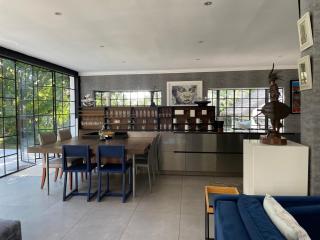 The Orca, Bryanston Entire 4 Bed House - 6