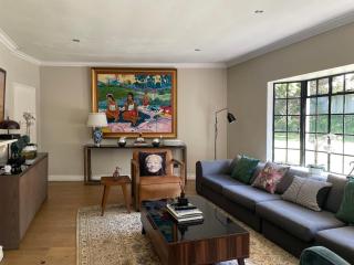 The Orca, Bryanston Entire 4 Bed House - 8