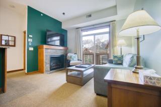 Top Floor condo with Stunning Views - 7