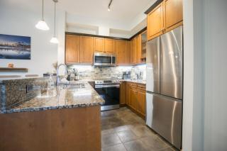 Top Floor condo with Stunning Views - 3