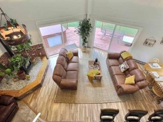 DancingBears- 8BR, 2 Hot Tubs, 2 Homes, Game Room! - 5