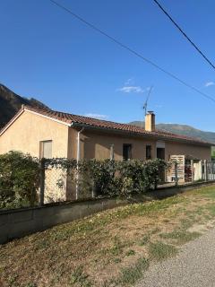 Maison dans petit village proche de Tarascon - 1