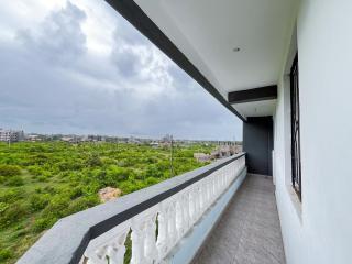 Pioneer Sea View Apartment - 7