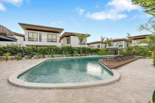 Modern Villa with Pool in Private Tropical Community with Beach Club & Beach Access - 5