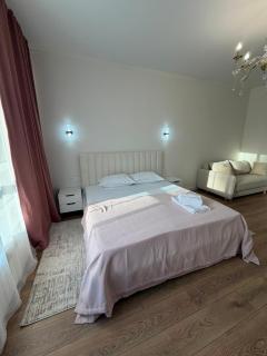 Meridian luxurious Apartments - 9