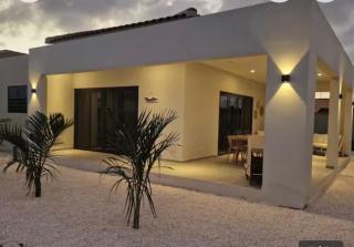 LaCasaTropical , Mambo Beach, privé zwembad , dichtbij strand - 3