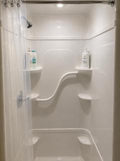 Brand-New Modern Private Unit - 3