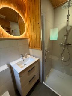 Family-friendly Self-catering Chalet Rental in Abondance - Sleeps 12 Portes du Soleil - 1
