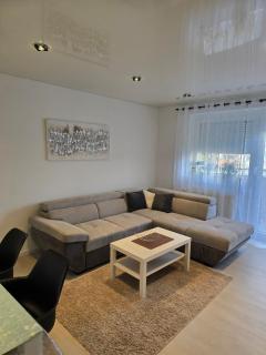 Zentrumsnahe 2-Zimmer FeWO mit Balkon, Tiefgarage, Nahe ÖPNV für 4 Personen - 9