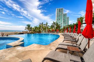 Grand Venetian with Jacuzzi - 3