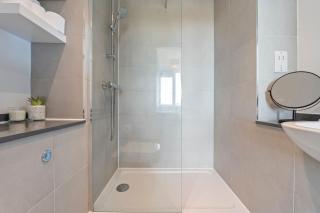 Stylish London Retreat - Near Heathrow - 1