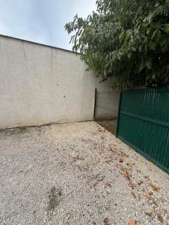 Appartement d'une chambre avec terrasse et parking privé - 1