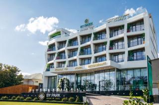 By Park Hotel - 0