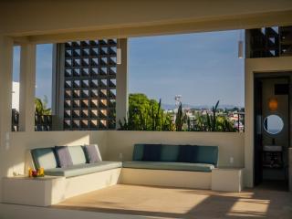 Refugio del Faro - Cliffside Villa Retreat Sleeps 16 - 8