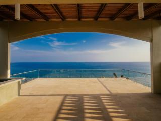 Refugio del Faro - Cliffside Villa Retreat Sleeps 16 - 3