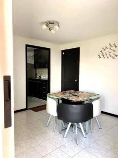 Apartamento de 3 habitaciones en San Diego, El Poblado - 1
