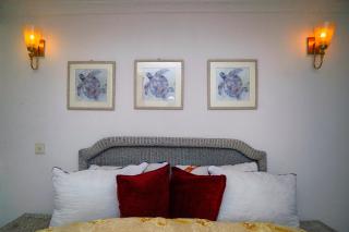 Sunrise Villa at Forest Hill House - 3