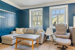 Hauge Bygget Haugevegen 68 Haugesund sentrum gratis parkering 3 etasjer 3 Leiligheter - 5