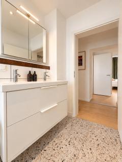 SIGGI4 - 3-Room Apartment for 6 - near Main Station - 1