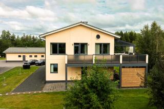 Riverside Luxury Retreat By BookLapland - 8