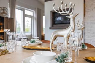Riverside Luxury Retreat By BookLapland - 6
