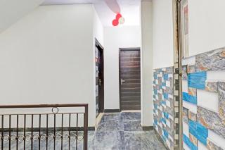 Hotel O SKY LIGHT - 8