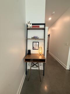 NEW Intoku Loft 2bed 2ba Blocks from Mass - 1