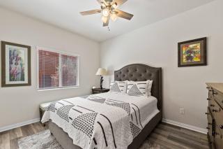 Newly Renovated Condo - 7