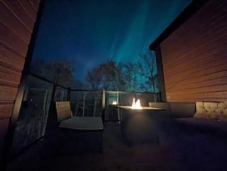 Mountain-View Chalet Pool, Hot Tub, Fireplace - 2
