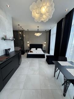 Delmar Apartment Center - 4