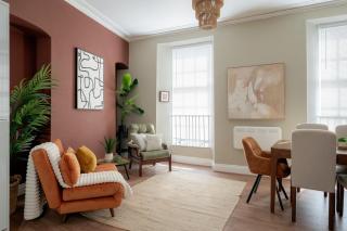 Prime Harbourfront Apartment with Stunning Sea Views and Private Patio - 0