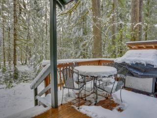 Huckleberry Haven - Rhododendron - 5