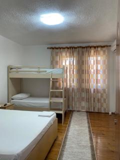 Room 6 - 1