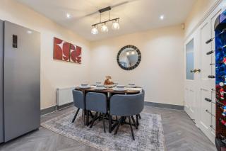 Central and Stylish 3-Bed Cambridge Home - 3