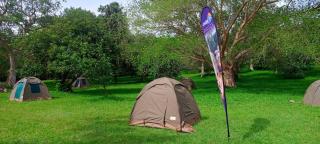 Craters Campsite and Country Lodge - 7