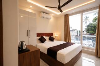 The White House Homestay - 1