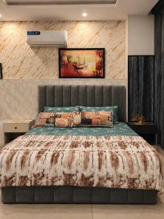 The Sunnyside - 1