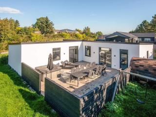 12 person holiday home in Ebeltoft - 0
