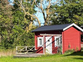 4 star holiday home in LÖTTORP - 5